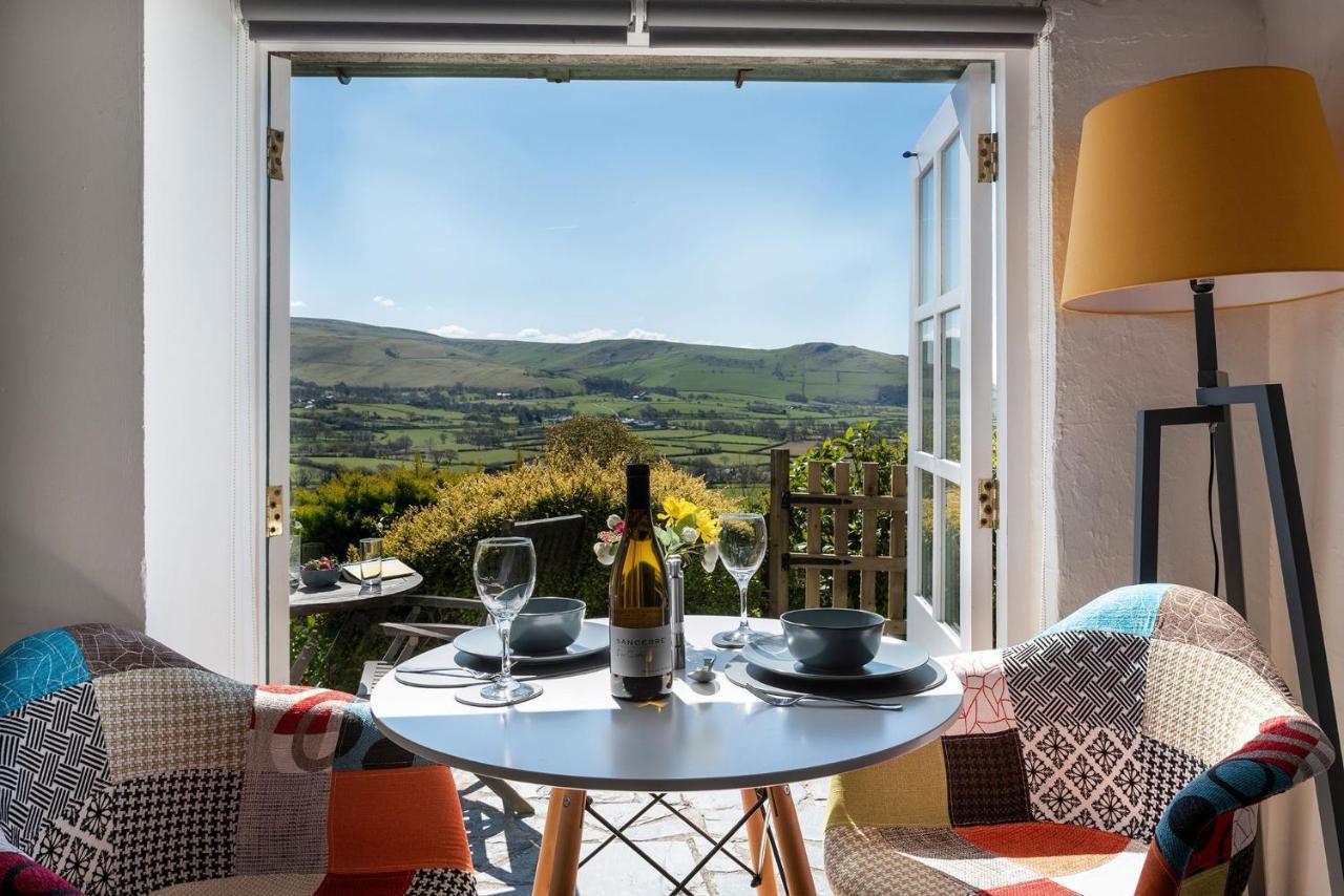 Farmhouse & Cottage At Geufron Farm - Dog Friendly Bryn-crug 外观 照片