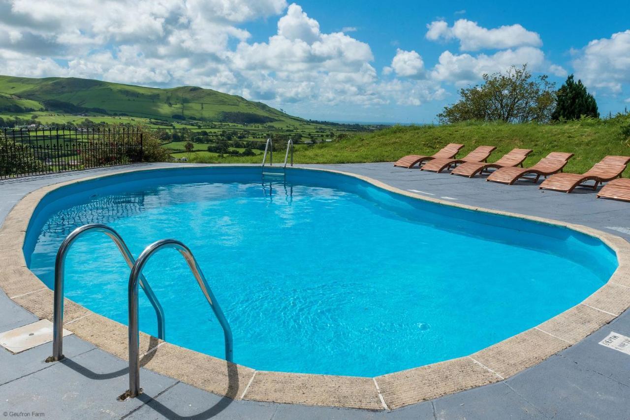 Farmhouse & Cottage At Geufron Farm - Dog Friendly Bryn-crug 外观 照片