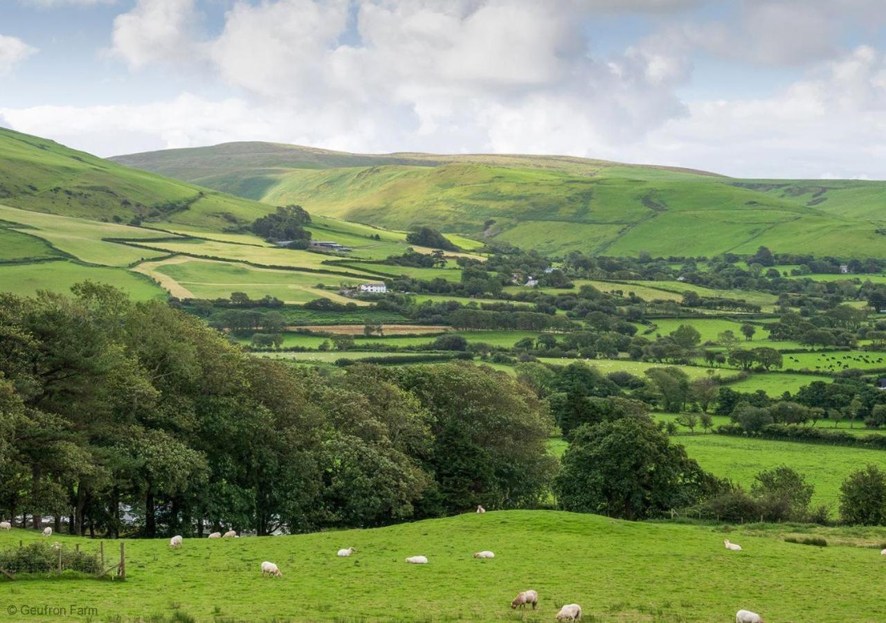 Farmhouse & Cottage At Geufron Farm - Dog Friendly Bryn-crug 外观 照片