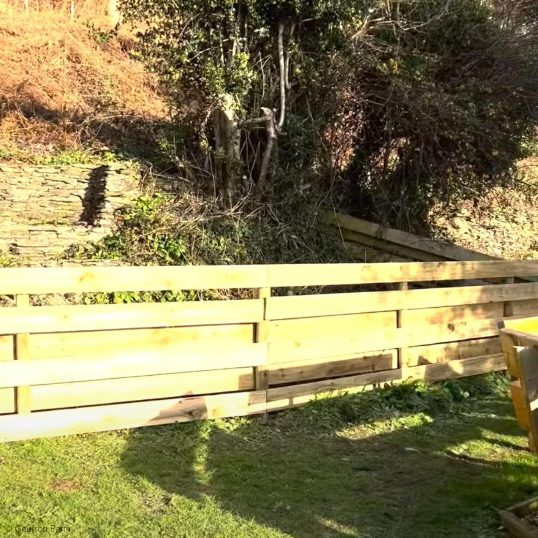 Farmhouse & Cottage At Geufron Farm - Dog Friendly Bryn-crug 外观 照片